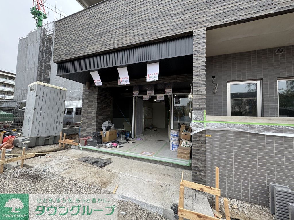 エントランス　エントランス