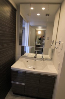 洗面設備　☆嬉しい独立洗面台☆