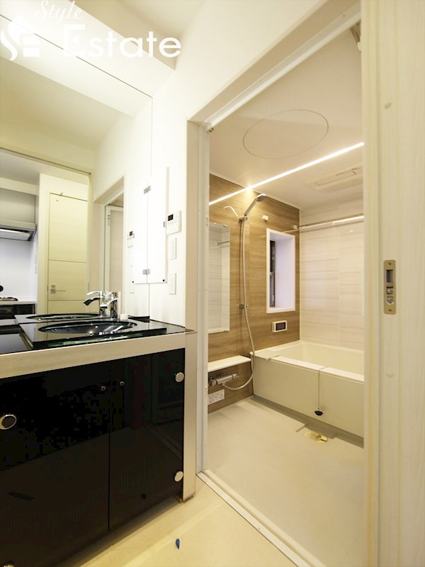 洗面設備　独立洗面台シャンプードレッサー脱衣所　別号室