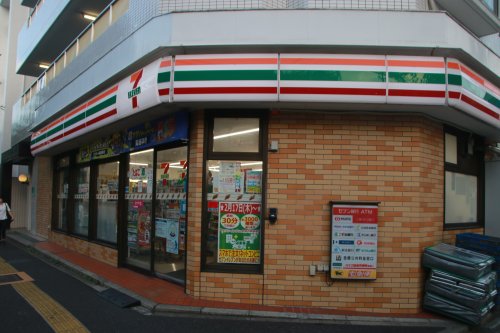 コンビニ　セブンイレブン 馬事公苑店（コンビニ）まで491m