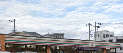 コンビニ　セブンイレブン（コンビニ）まで287m