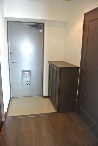 玄関　シューズボックス付きの玄関です★