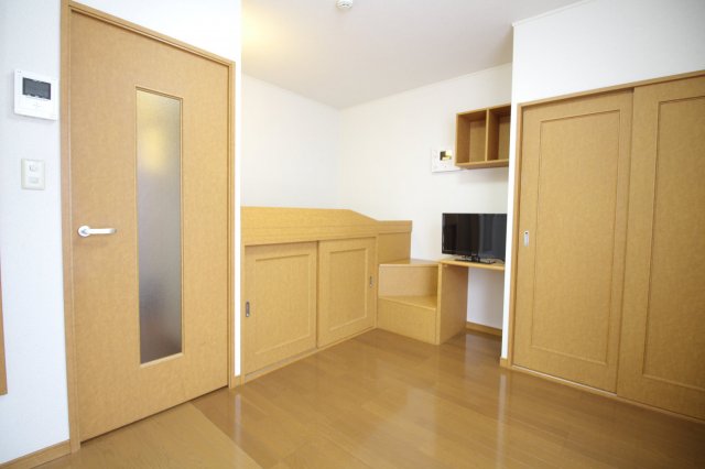 居室・リビング　1F フローリング仕様