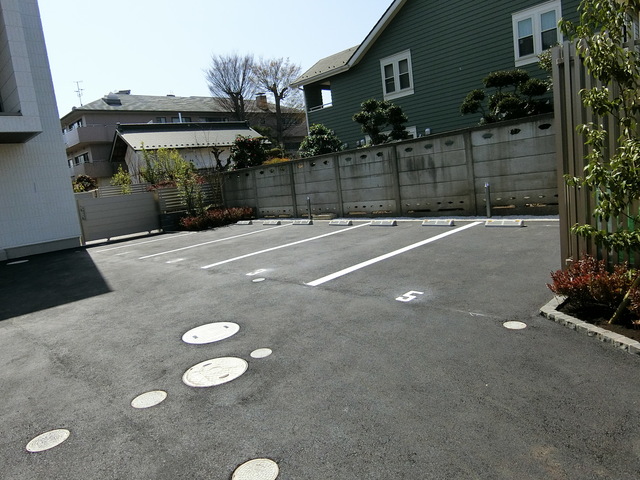 駐車場　★敷地内駐車場有★