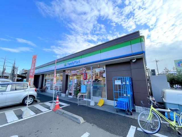 コンビニ　ファミリーマート国分寺東恋ヶ窪店（コンビニ）まで100m