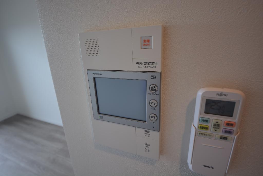 セキュリティ　カメラ付インターホン