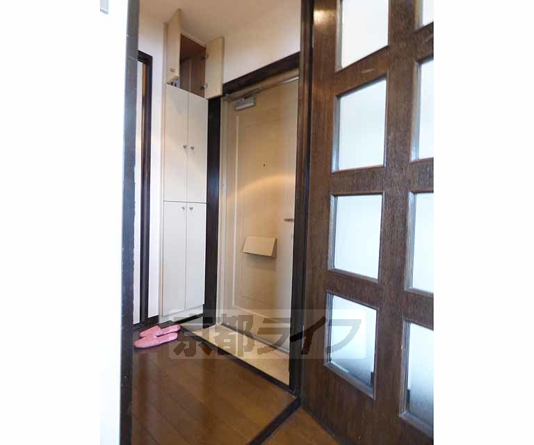 玄関　玄関周りのお写真です