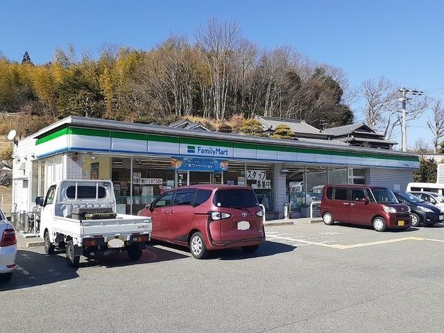 コンビニ　ファミリーマート神戸八多町店様（コンビニ）まで830m