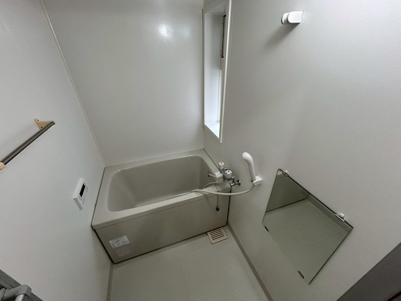 バス・シャワールーム　別棟参照