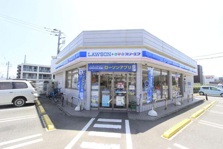 コンビニ　デイリーヤマザキ（コンビニ）まで446m