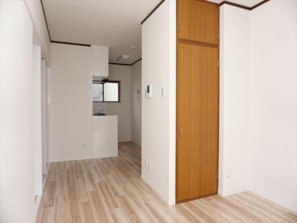 居室・リビング　内装