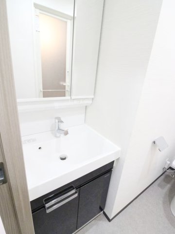 洗面設備　内装は落ち着いています