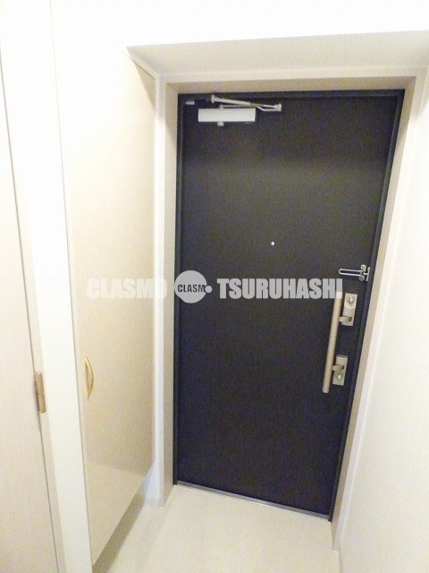 玄関　シューズＢＯＸ付きの玄関