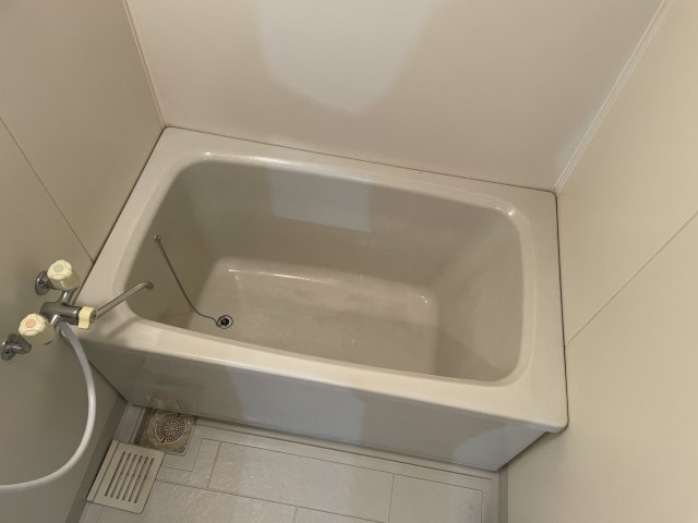 バス・シャワールーム　同じ間取りの別の部屋写真です