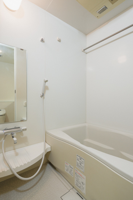 バス・シャワールーム　※写真は同タイプ住戸です。