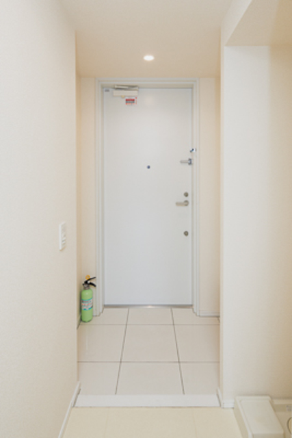 玄関　※写真は同タイプ住戸です。
