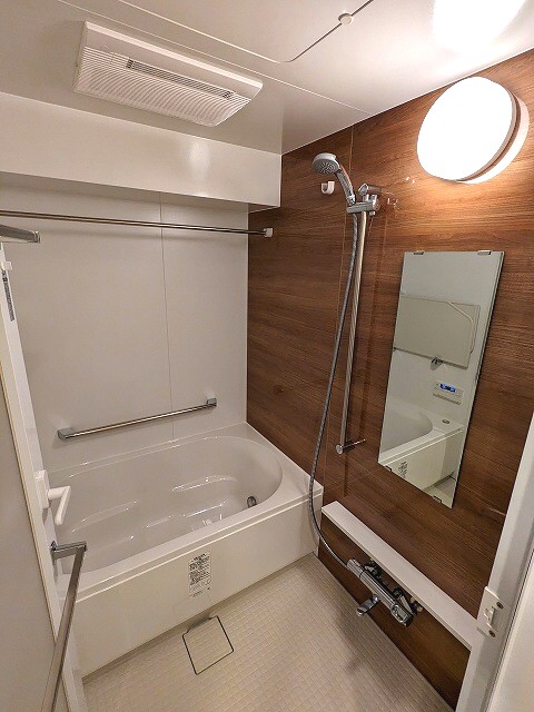 バス・シャワールーム