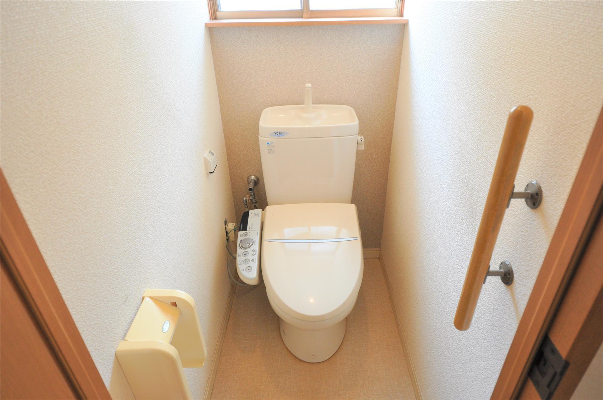 トイレ　トイレ