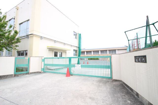 小学校　名古屋市立高田小学校（小学校）まで600m