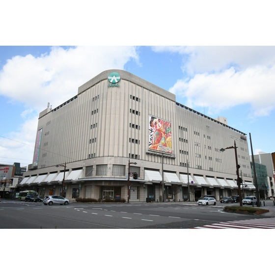 スーパー　北野エース富山大和店（スーパー）まで814m