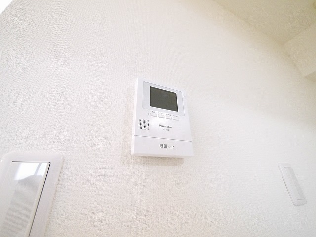 セキュリティ　モニター付きインターホン