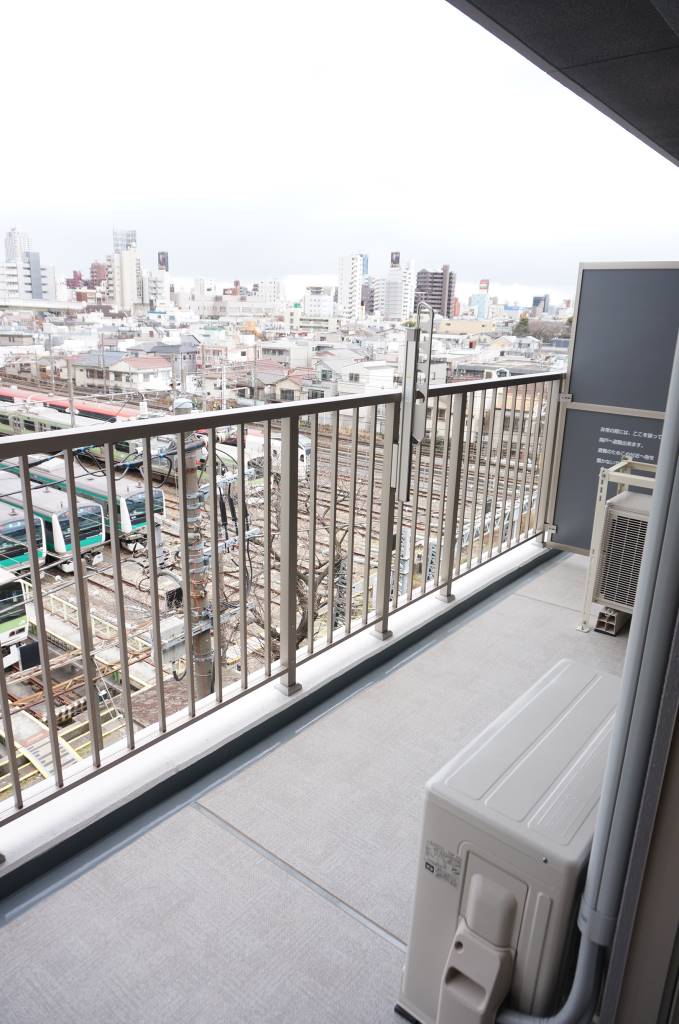 バルコニー