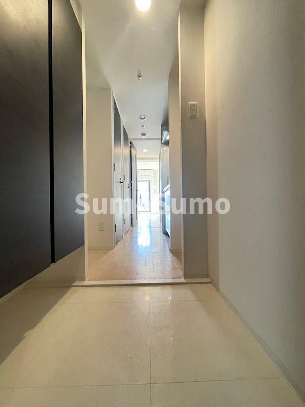 玄関　収納もある玄関です