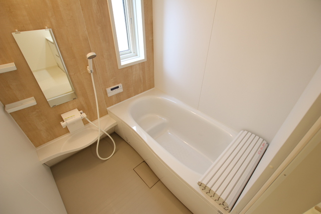 バス・シャワールーム　※風呂蓋は設備ではありません