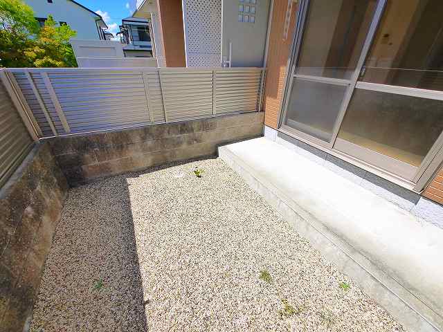 バルコニー　陽当たり良好なバルコニーです