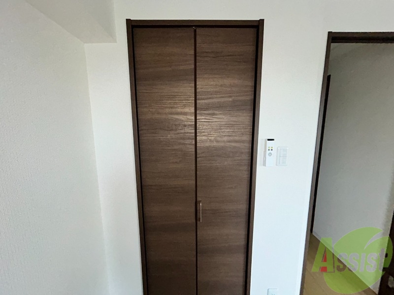 収納　収納はこちらです。中は後ほどお見せ致します。