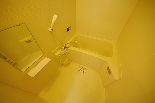 バス・シャワールーム　追い焚き付きバス