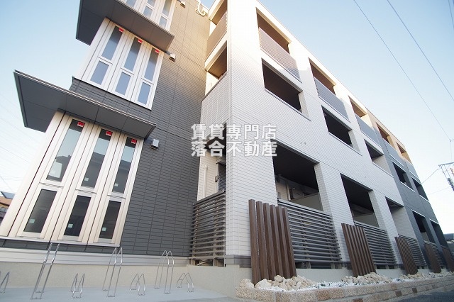 建物外観　2023年築。築浅♪