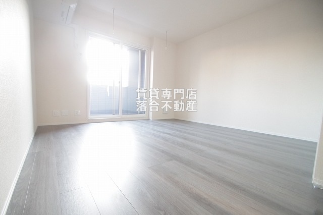 居室・リビング　明るい落ち着いたお部屋♪