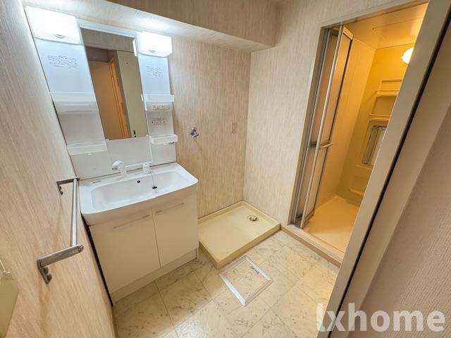 洗面設備　広い洗面スペース