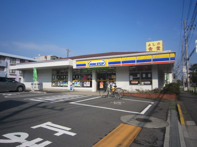 コンビニ　ミニストップ 橋本東店（コンビニ）まで421m