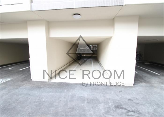 駐車場　グランプラス谷町　駐車場