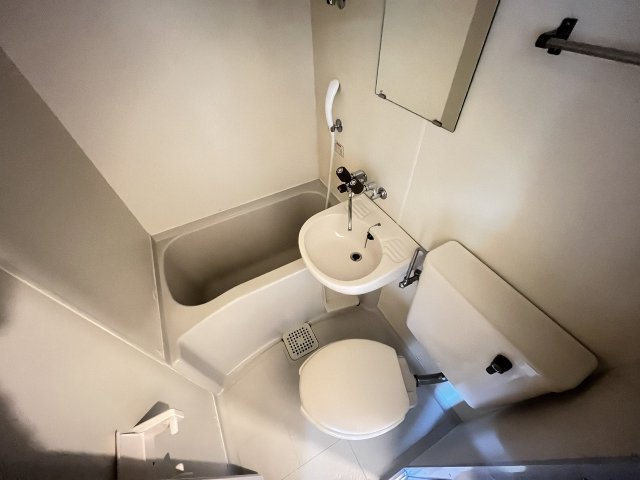 バス・シャワールーム　お風呂で日々の疲れを落としましょう