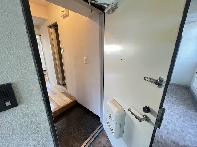 玄関　シンプルで使いやすい玄関です