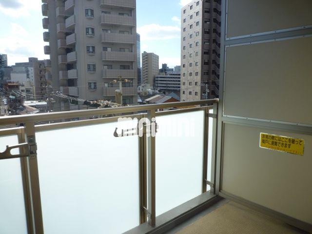 バルコニー　洗濯物が干せます！