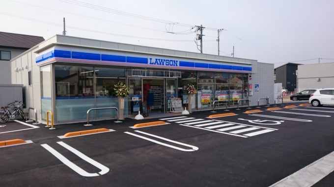 コンビニ　ローソン岡山高島新屋敷店（コンビニ）まで275m