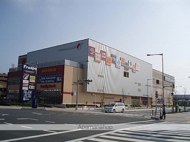 ショッピングセンター　フレスポ八潮（ショッピングセンター）まで480m