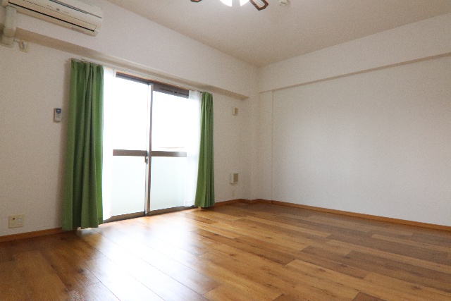 居室・リビング　別室の参考写真です。※現況優先