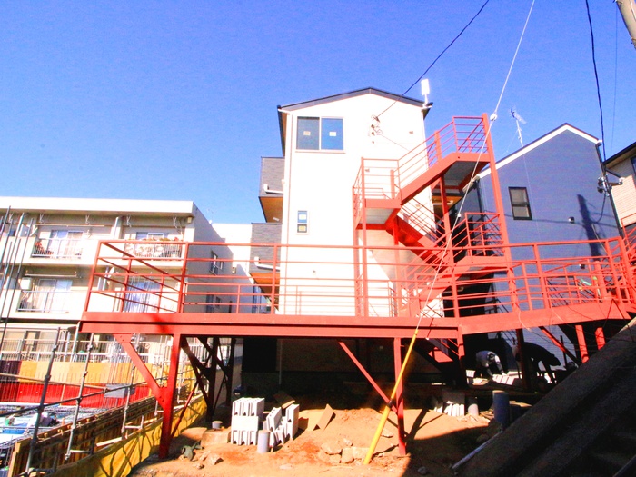 建物外観　建築中