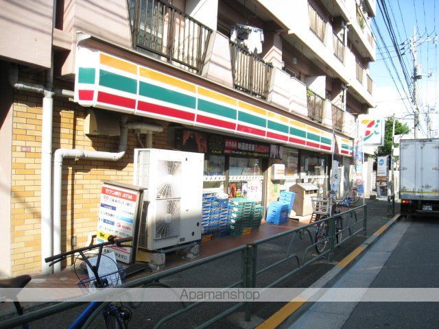 コンビニ　セブンイレブン（コンビニ）まで328m
