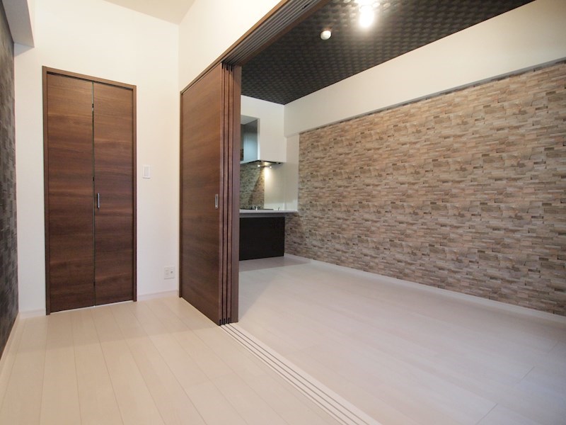 その他部屋・スペース　アクセントクロスがオシャレ