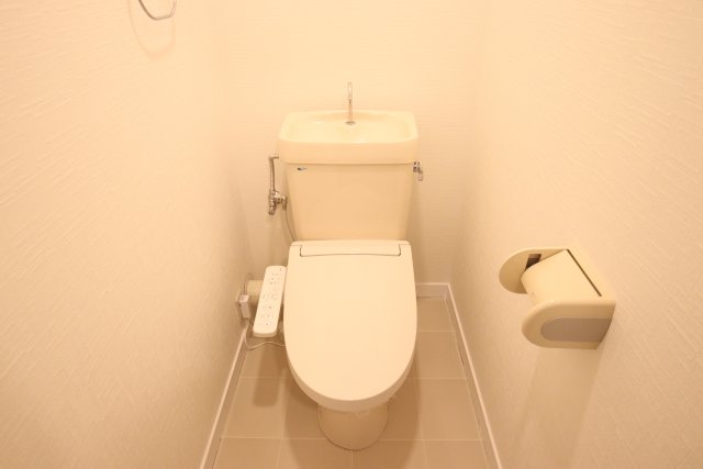 トイレ　※他部屋の参考写真です。