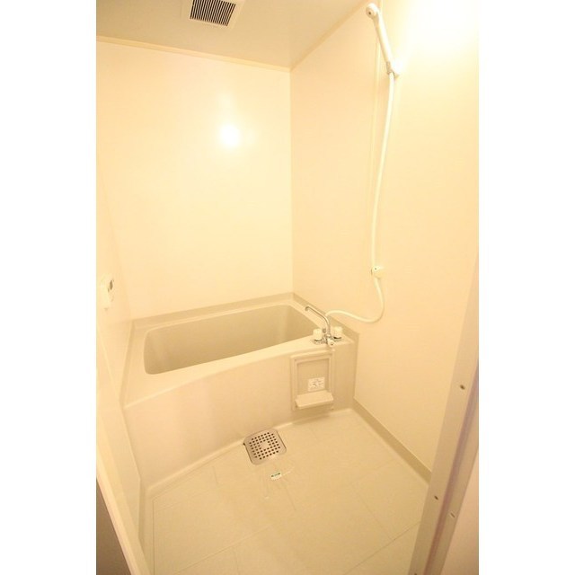 バス・シャワールーム　追い炊き機能付きです