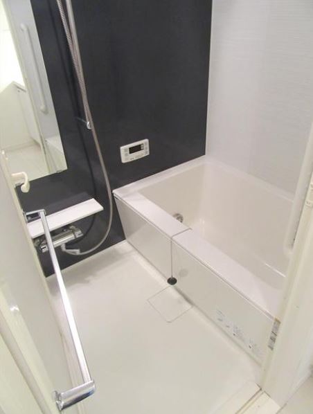 バス・シャワールーム　★便利な浴室乾燥機付きバスルーム★