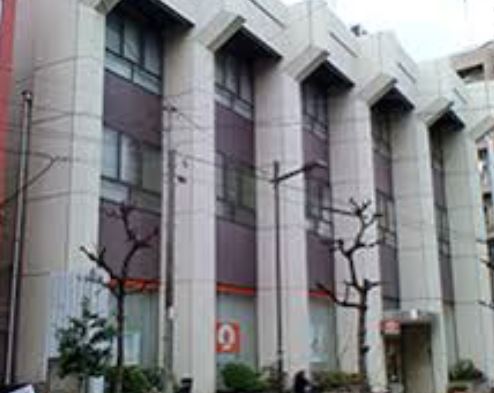 銀行　朝日信用金庫根岸支店（銀行）まで384m