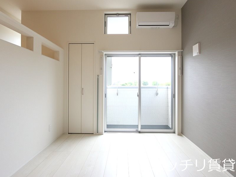 バルコニー　同型タイプの為、現状を優先致します。